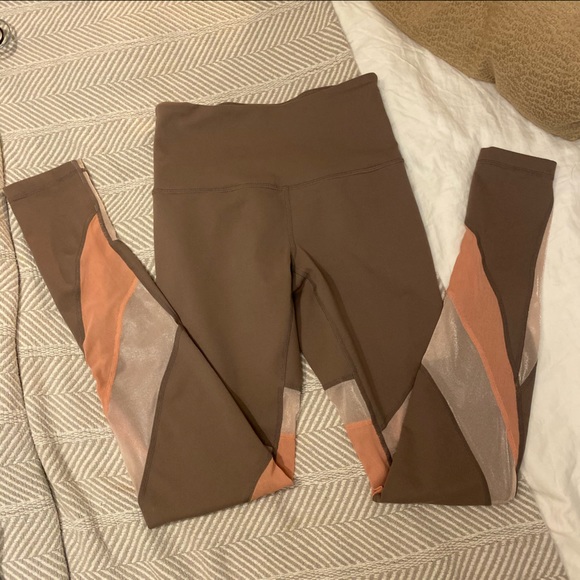 ZELLA High Rise Contrast Workout Legging - Picture 3 of 7